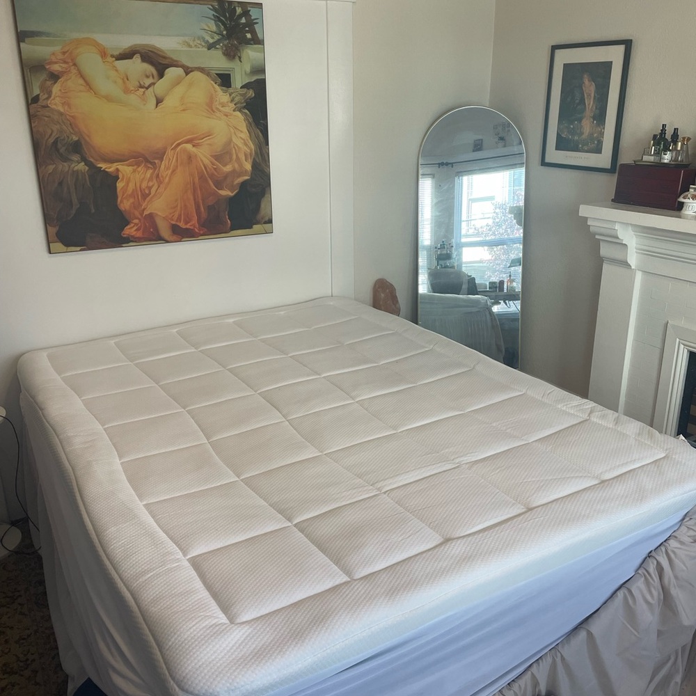 Premium White Quilted Mattress Topper